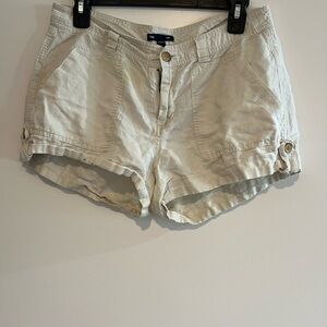 GAP Light Beige low- Waist Linen-Blend Shorts